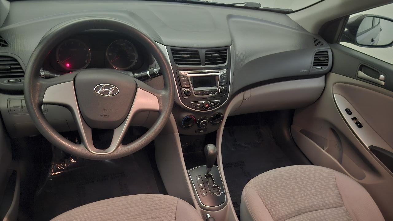 Hyundai Accent SE 4-Door 6A 2016
