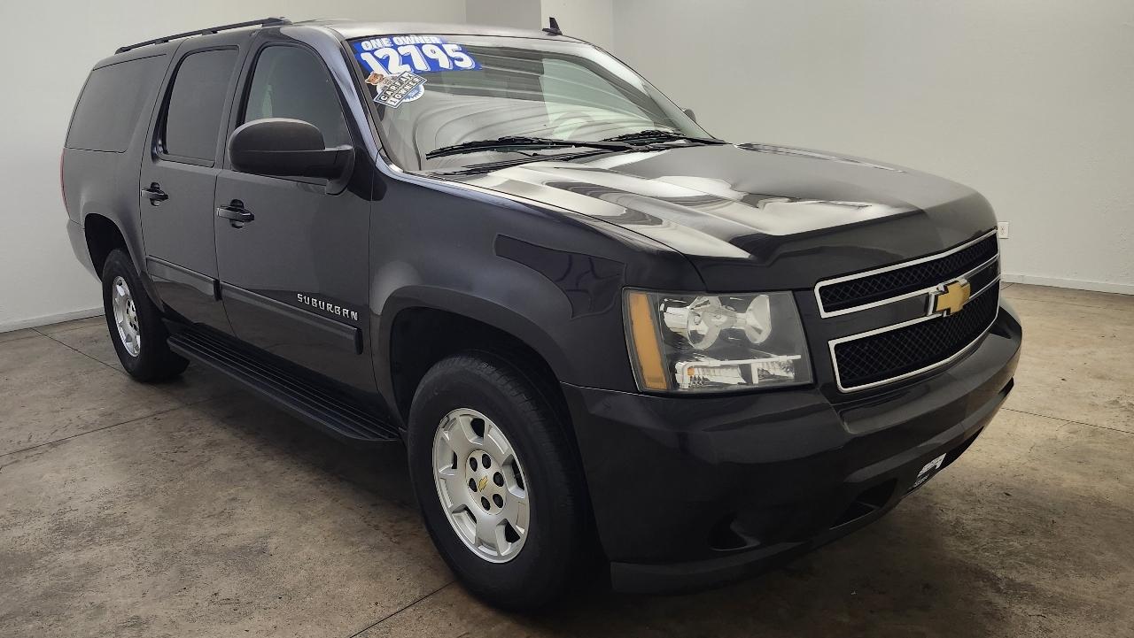 Chevrolet Suburban LS 4WD 2014