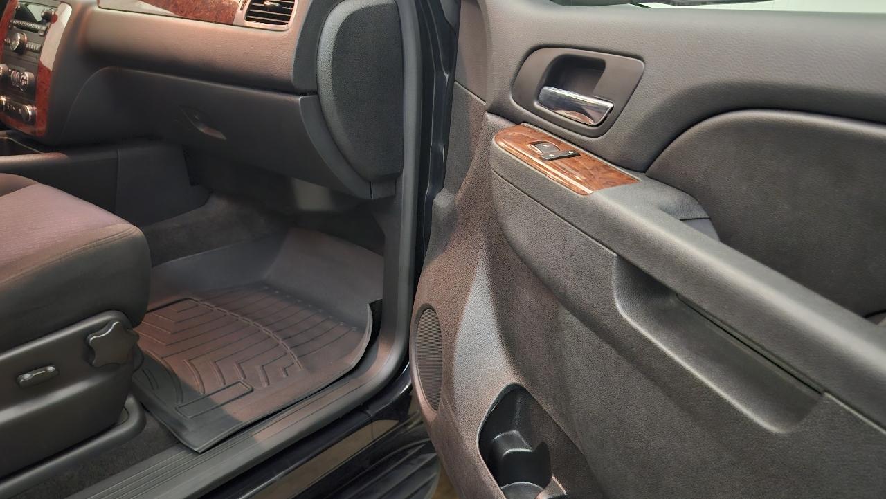 Chevrolet Suburban LS 4WD 2014