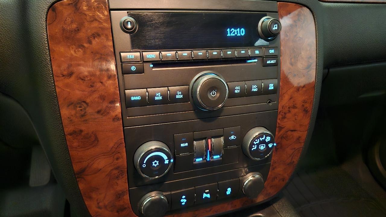 Chevrolet Suburban LS 4WD 2014
