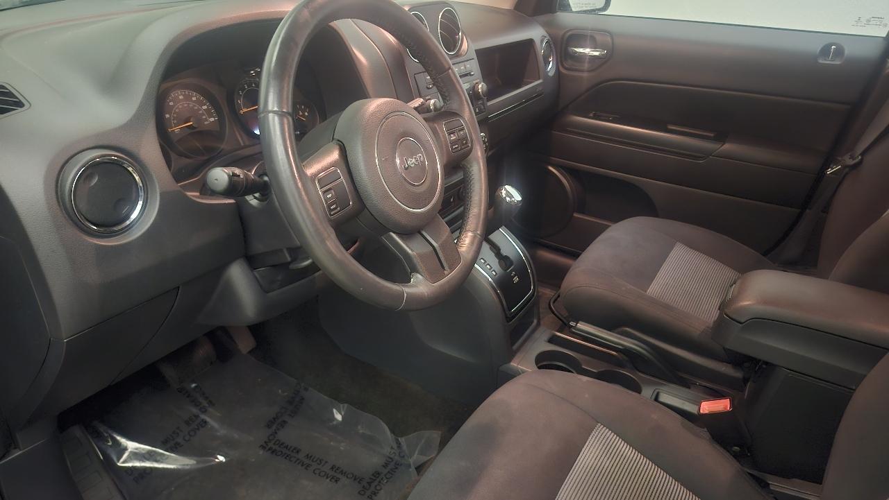 Jeep Patriot Latitude 2WD 2015