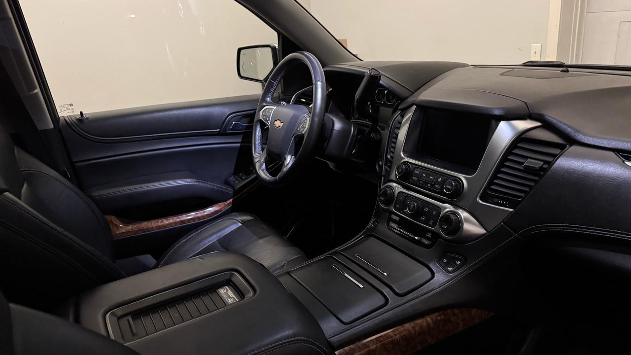 Chevrolet Suburban  2016
