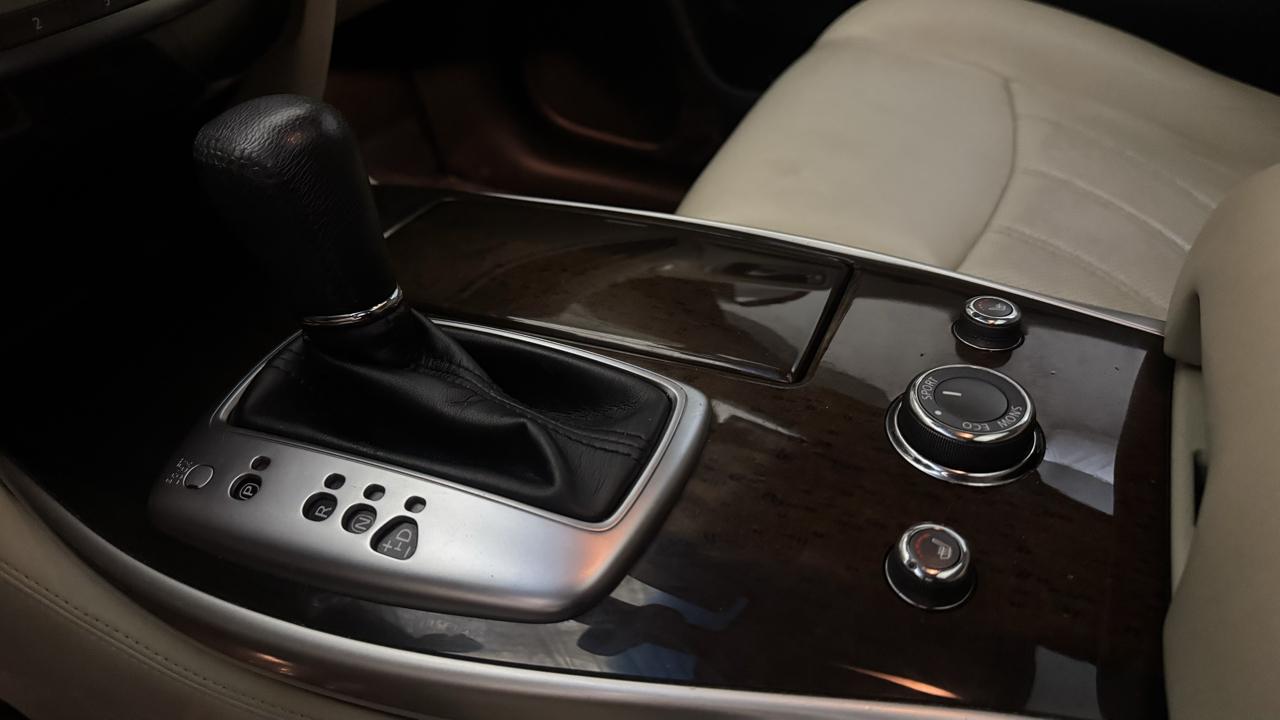 Infiniti QX60 AWD 2015