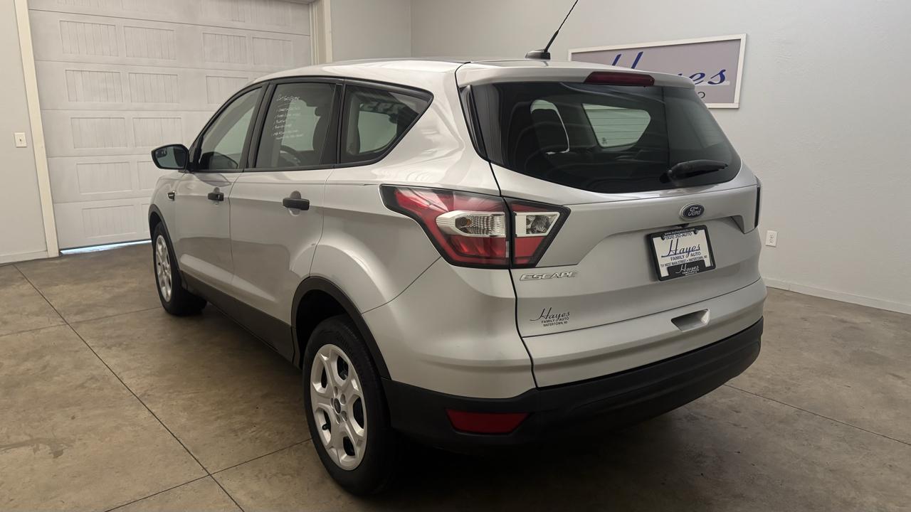 Ford Escape S 2017