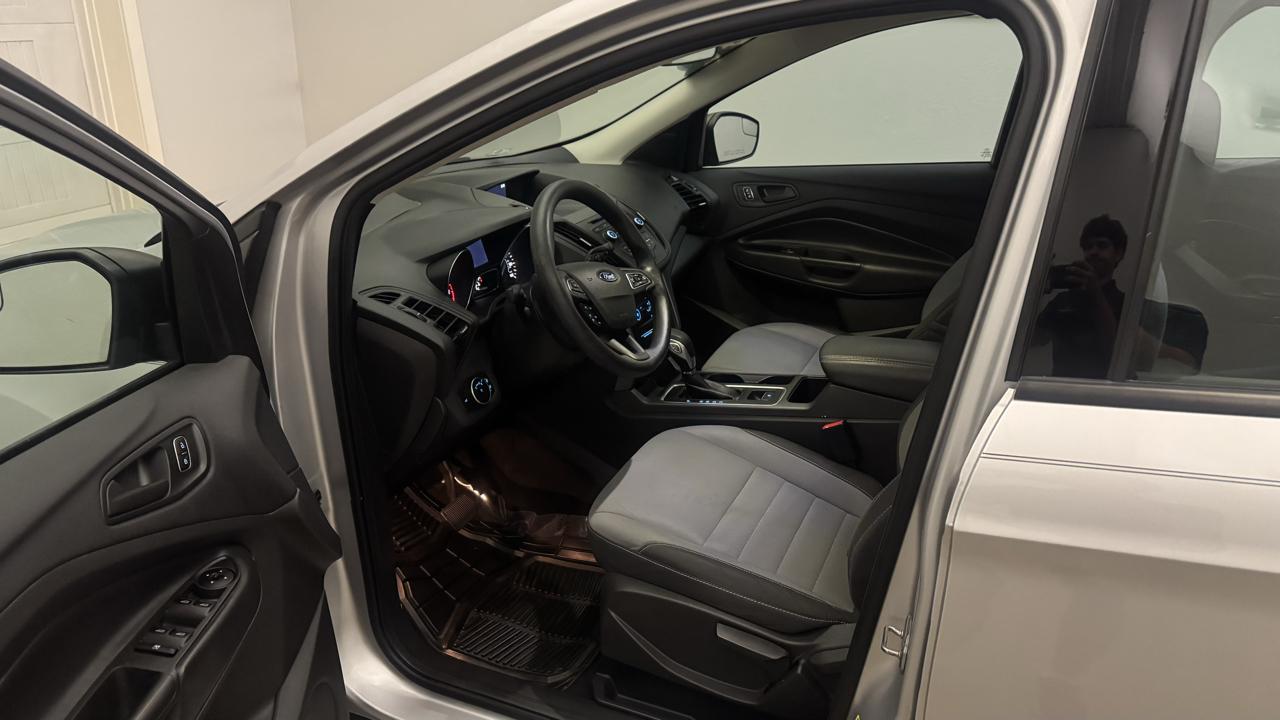 Ford Escape S 2017
