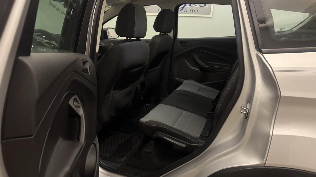 Ford Escape S 2017