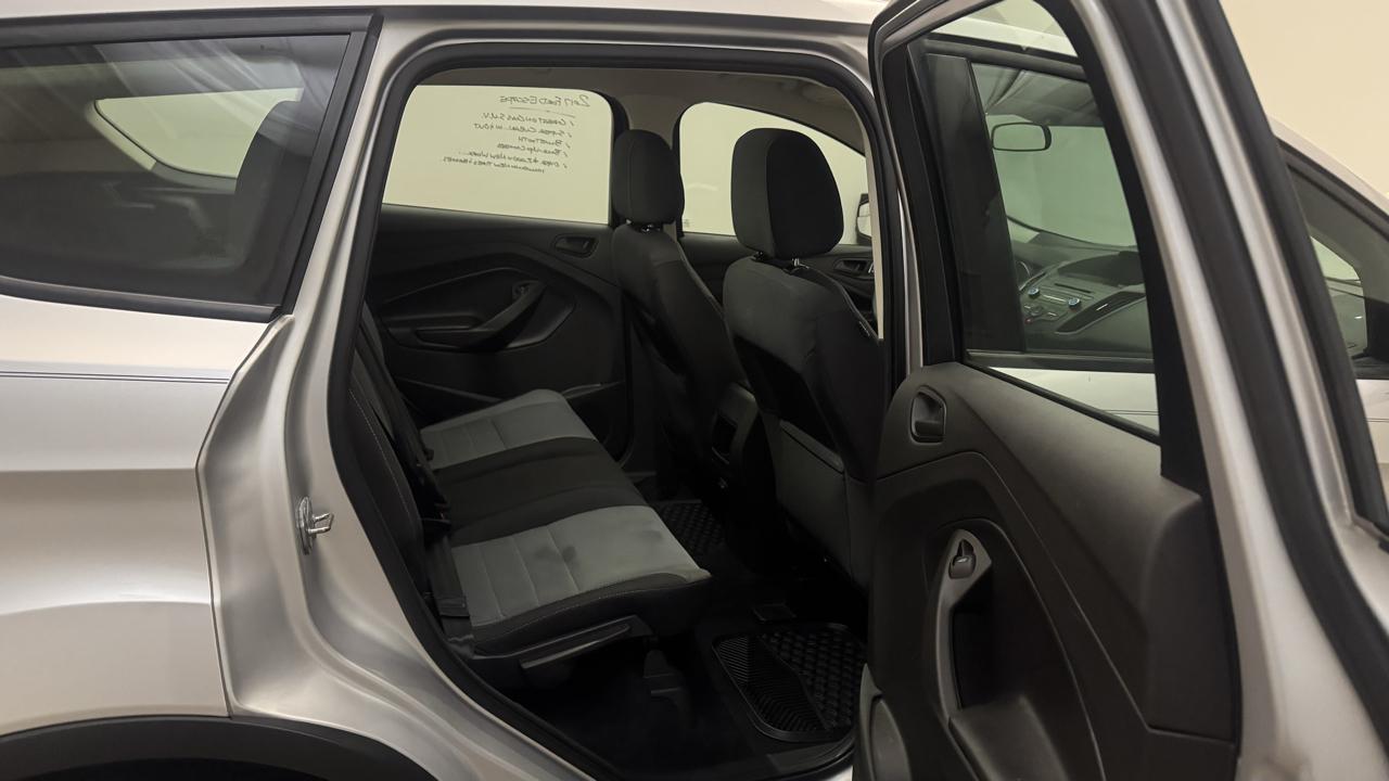 Ford Escape S 2017