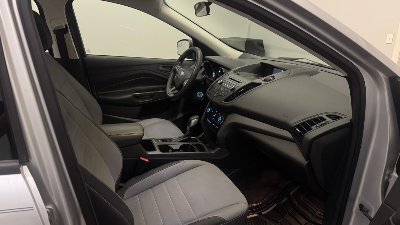 Ford Escape S 2017