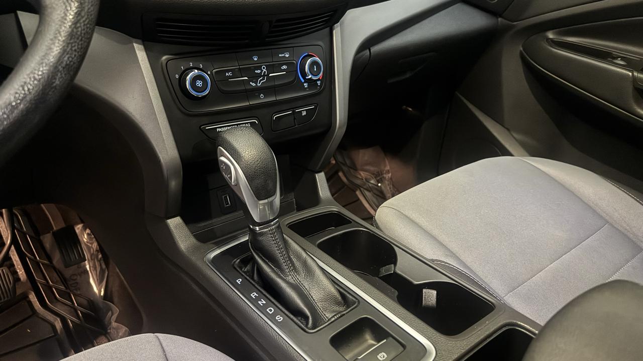 Ford Escape S 2017