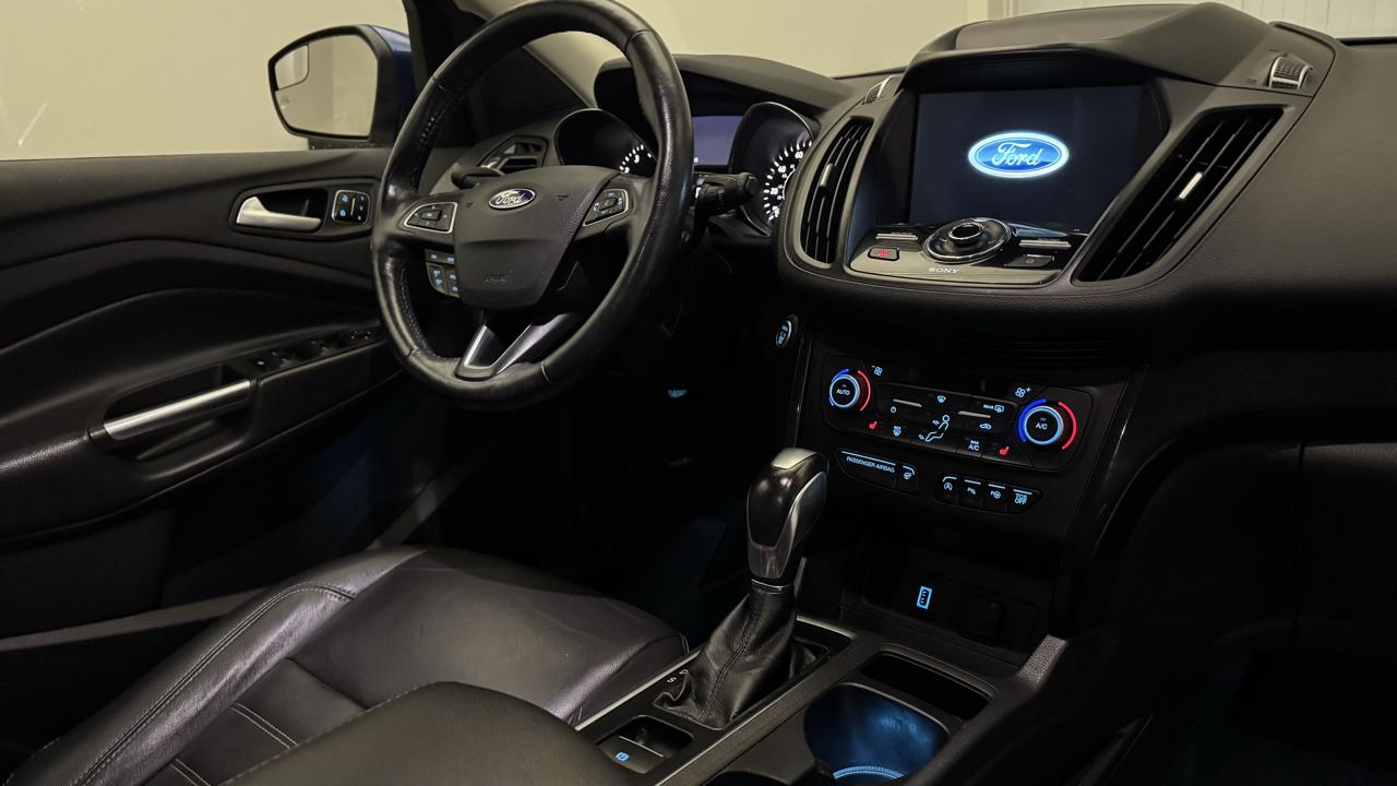 Ford Escape Titanium 4WD 2019