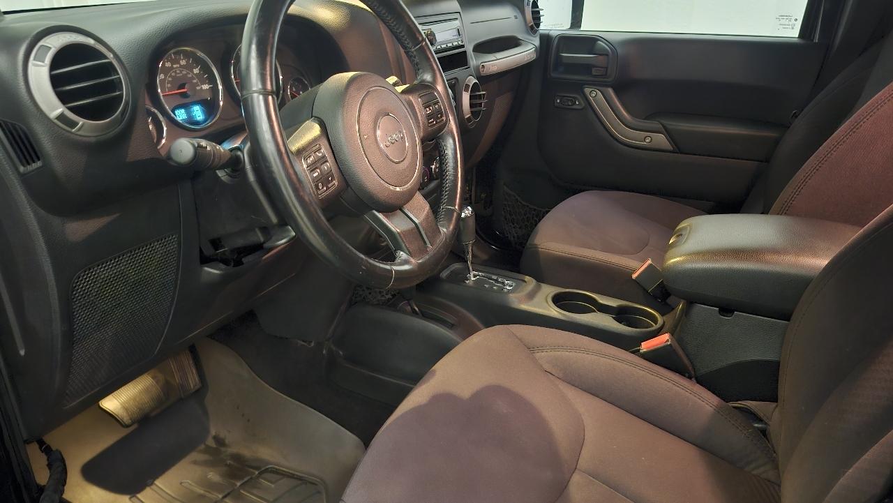 Jeep Wrangler Unlimited Sport 4WD 2014
