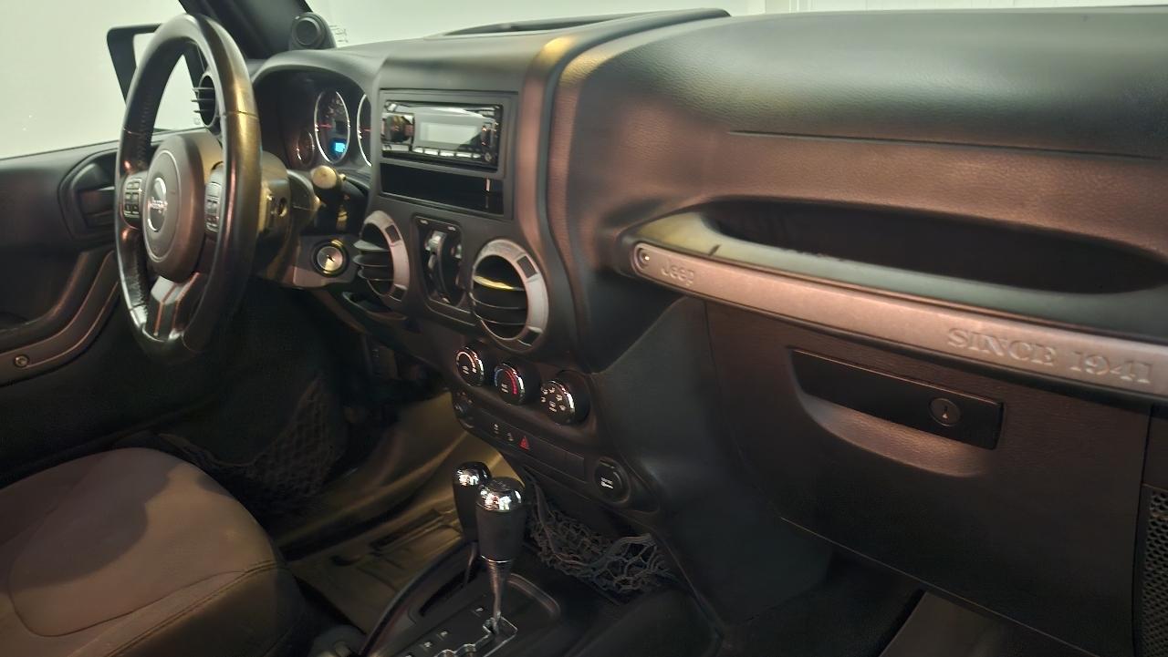 Jeep Wrangler Unlimited Sport 4WD 2014