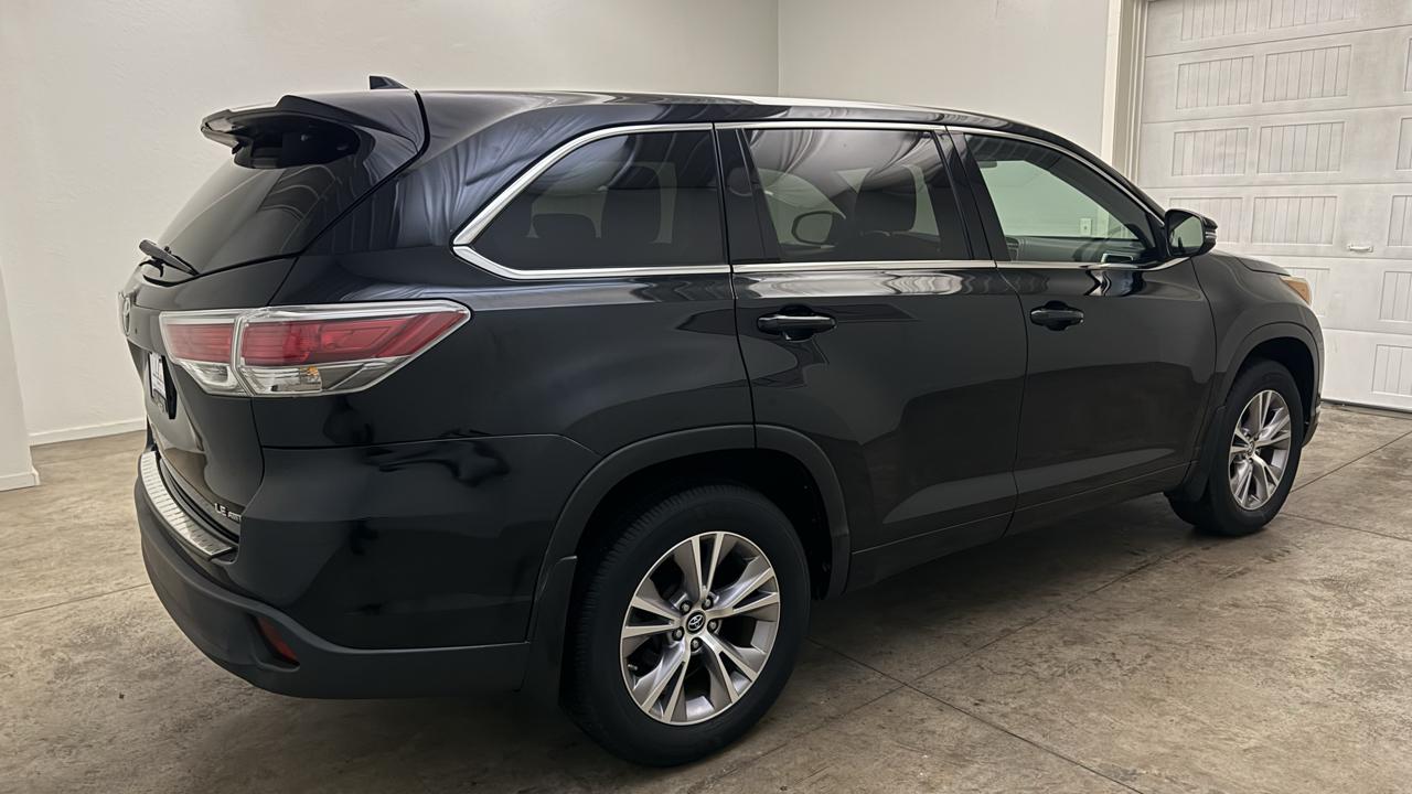 Toyota Highlander  2016