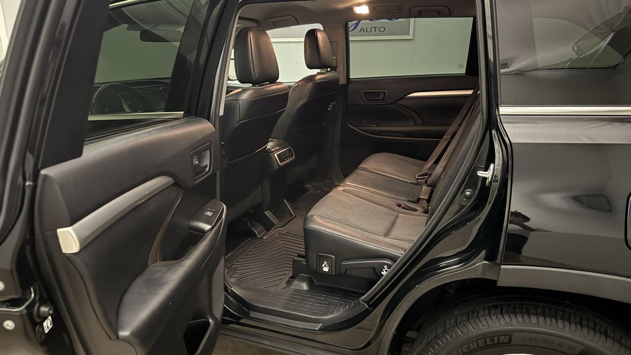 Toyota Highlander  2016