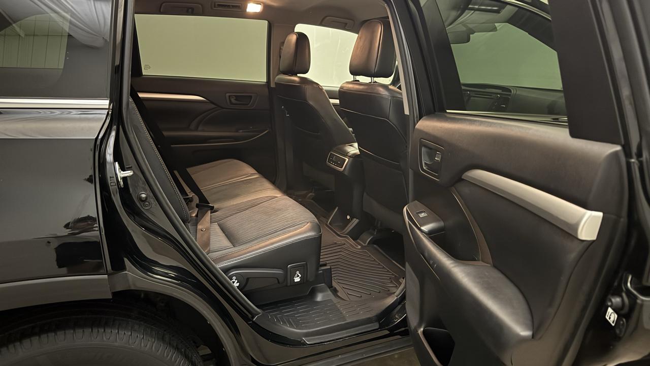 Toyota Highlander  2016
