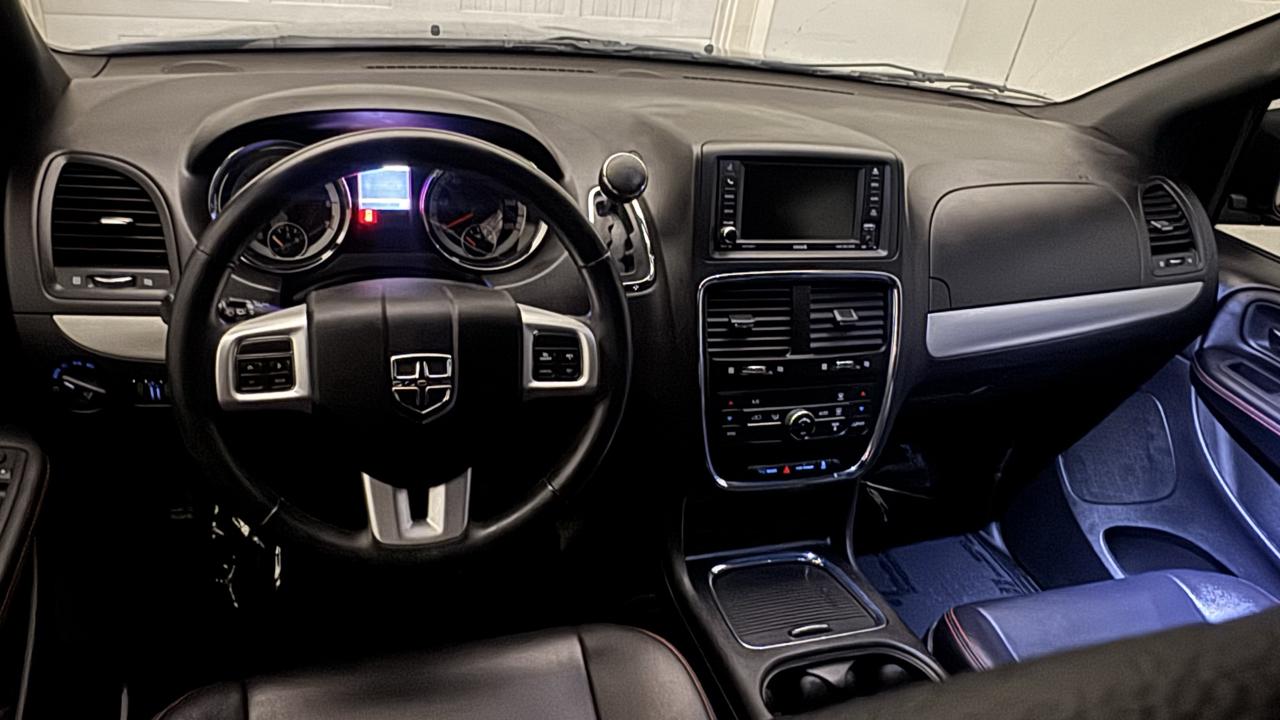 Dodge Grand Caravan R/T 2016