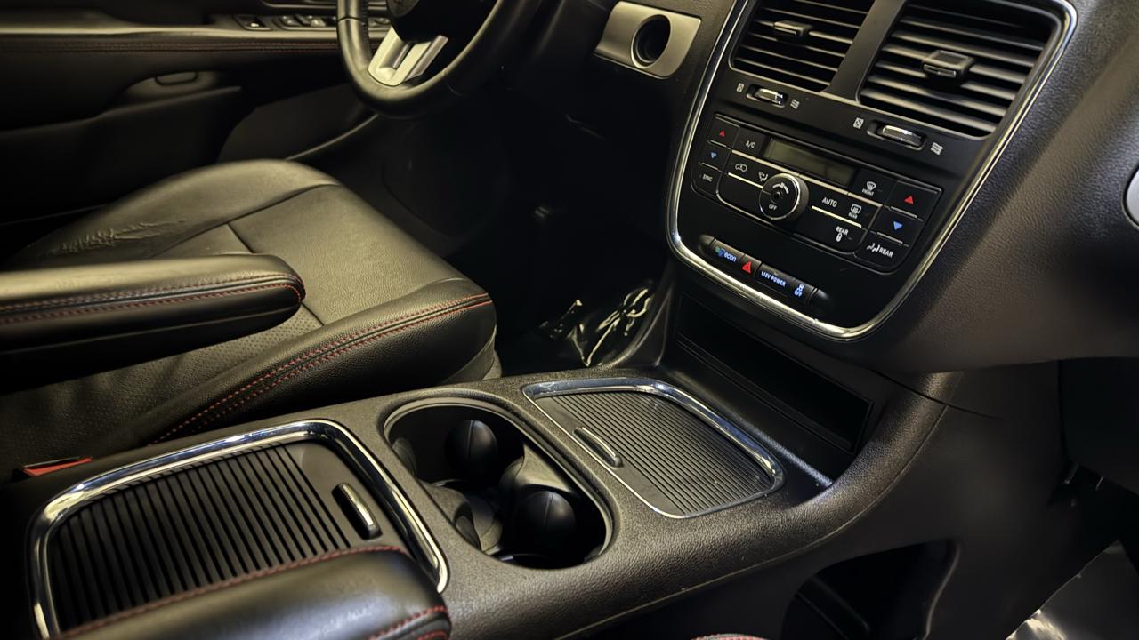 Dodge Grand Caravan R/T 2016