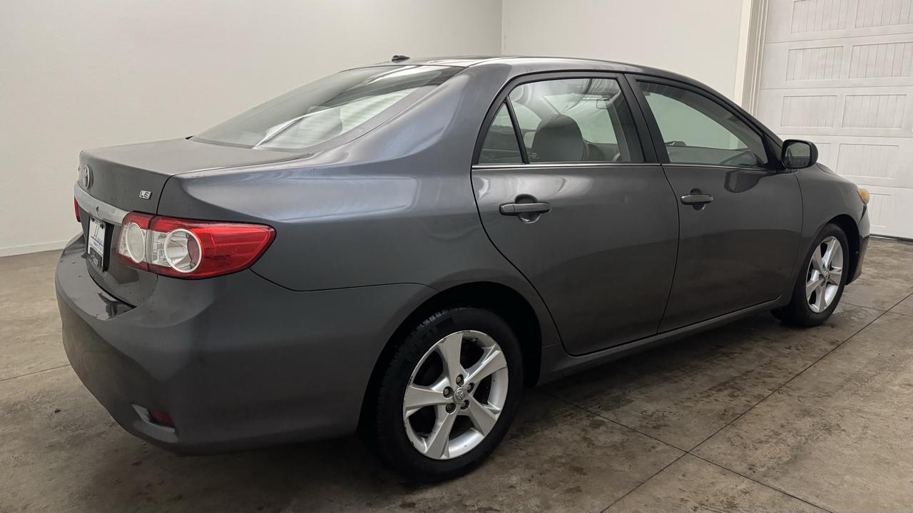 Toyota Corolla LE 2013