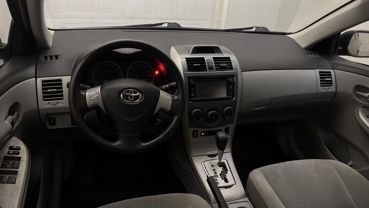 Toyota Corolla LE 2013