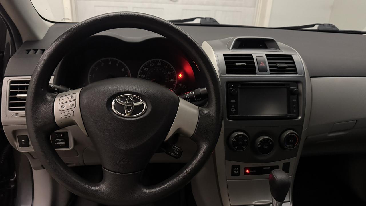 Toyota Corolla LE 2013