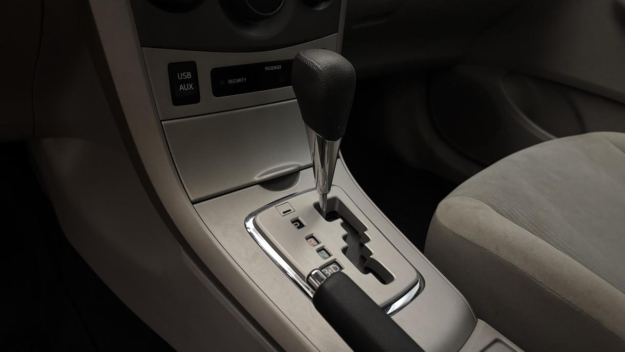 Toyota Corolla LE 2013
