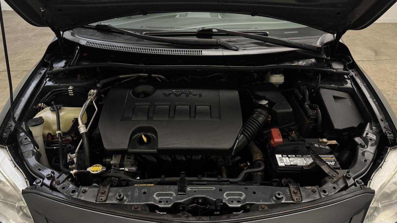 Toyota Corolla LE 2013