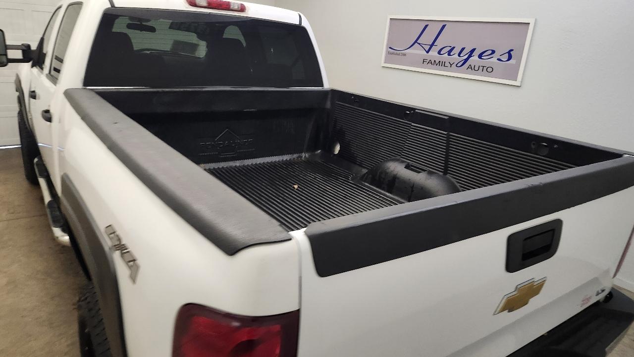 Chevrolet Silverado 2500HD Work Truck Crew Cab 4WD 2013