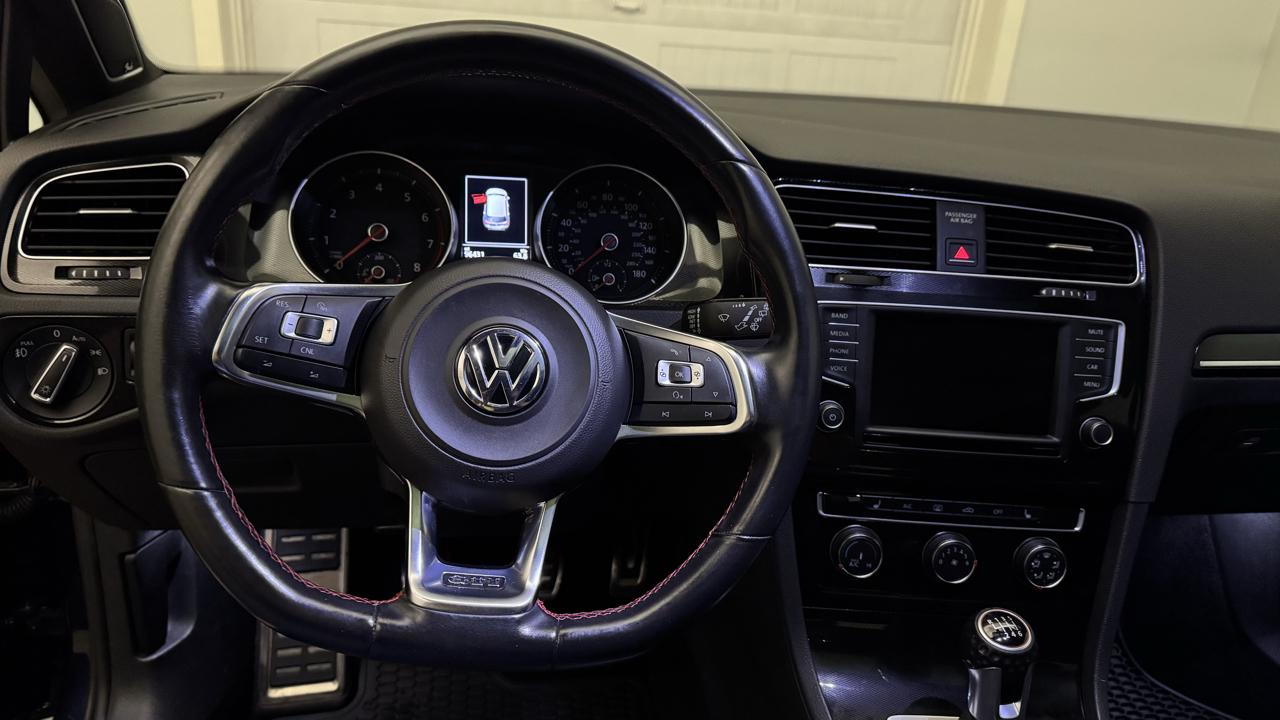 Volkswagen GTI S 6M 4-Door 2016