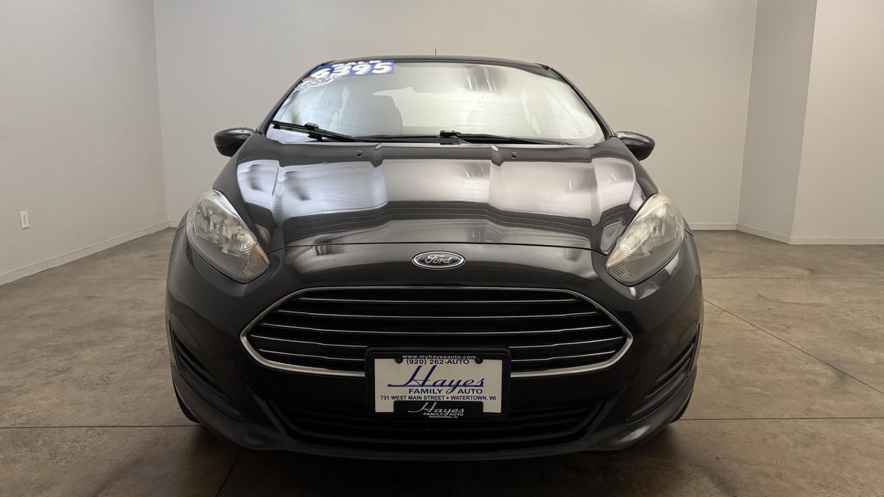 Ford Fiesta S Sedan 2015