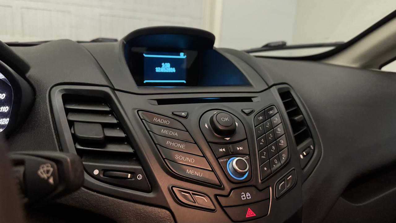 Ford Fiesta S Sedan 2015