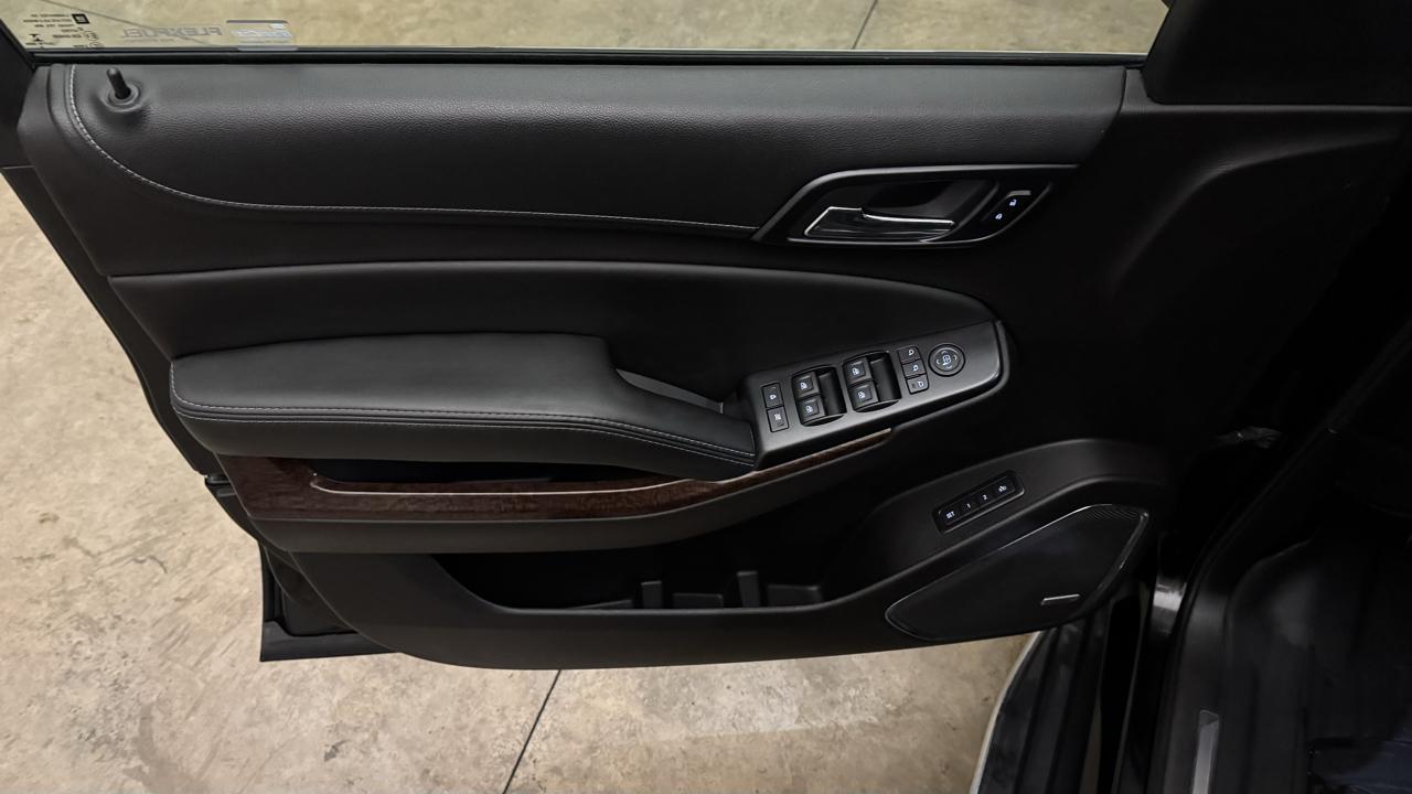 GMC Yukon SLT 4WD 2017