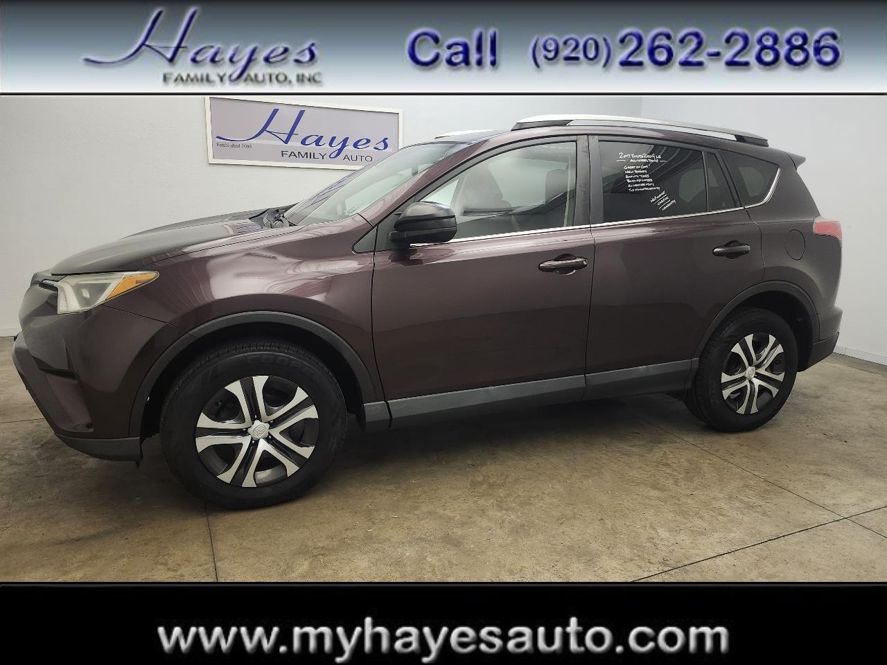 Toyota RAV4 LE AWD 2017