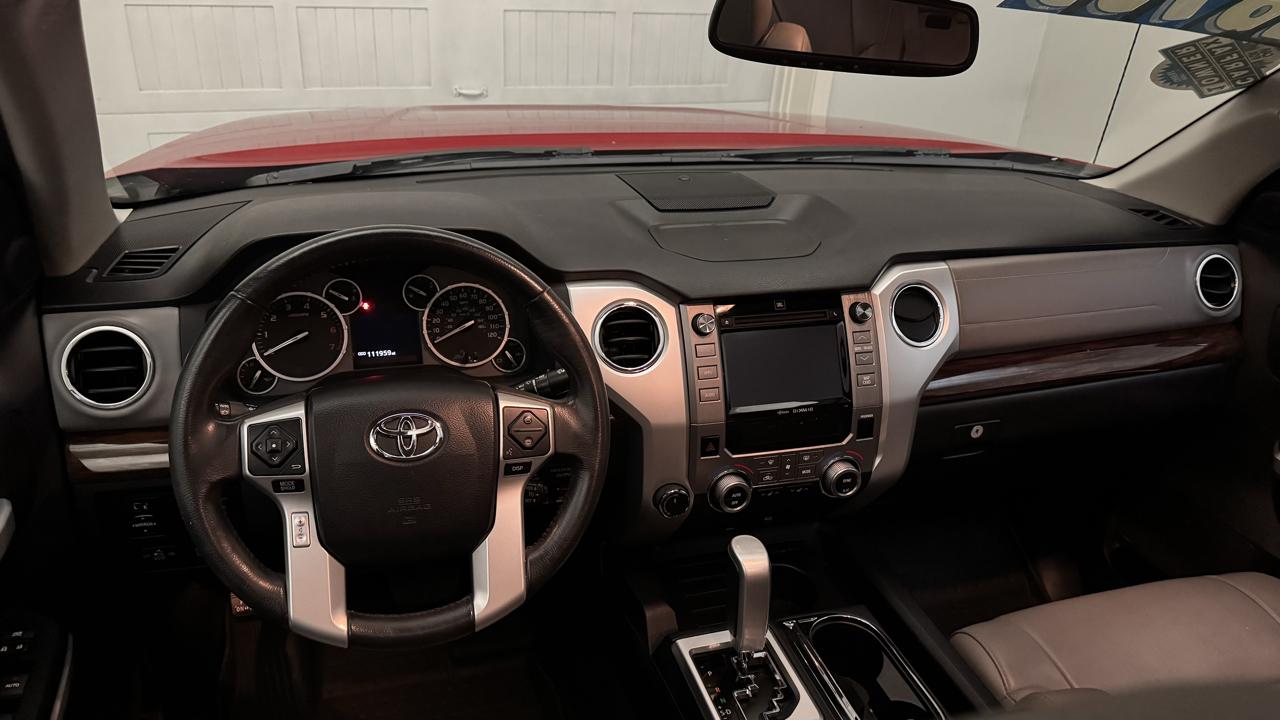 Toyota Tundra  2016