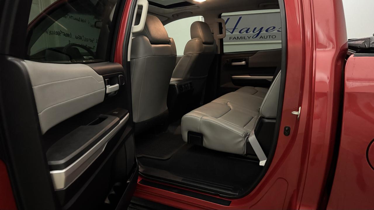 Toyota Tundra  2016