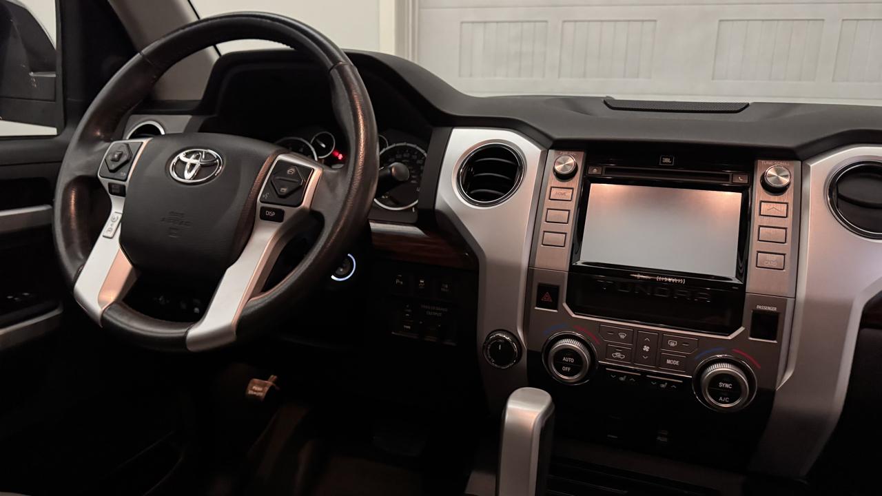 Toyota Tundra  2016