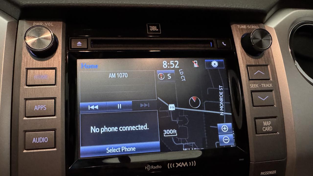 Toyota Tundra  2016