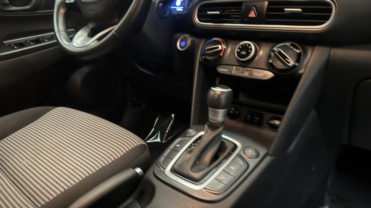 Hyundai Kona SEL AWD 2021