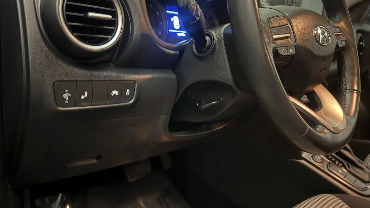 Hyundai Kona SEL AWD 2021