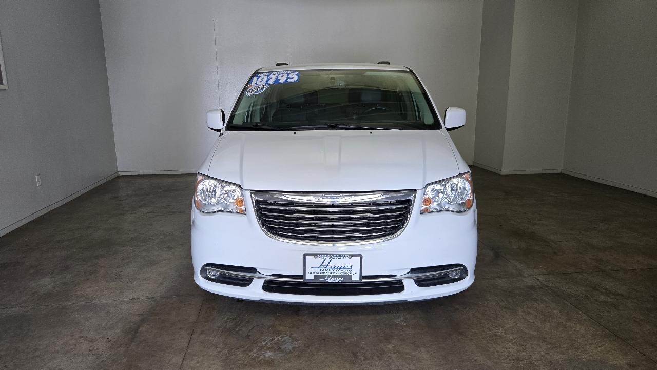 Chrysler Town & Country Touring 2016
