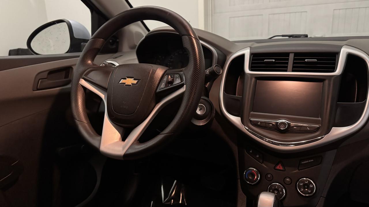 Chevrolet Sonic LS 2017