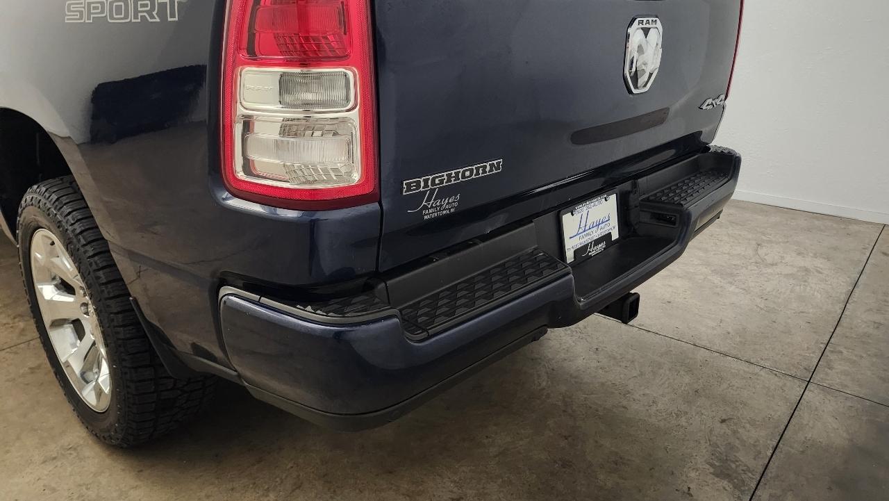 RAM 1500 Big Horn Crew Cab 4WD 2021