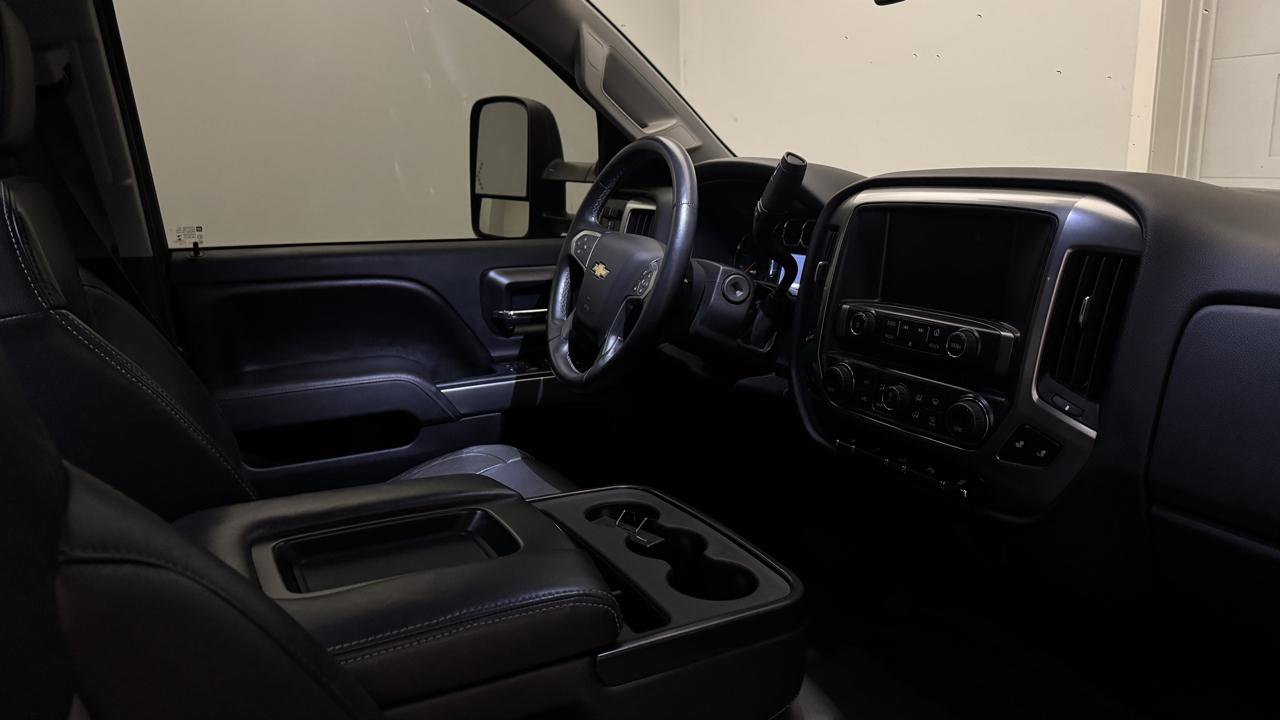 Chevrolet Silverado 3500HD LT Crew Cab 4WD 2015