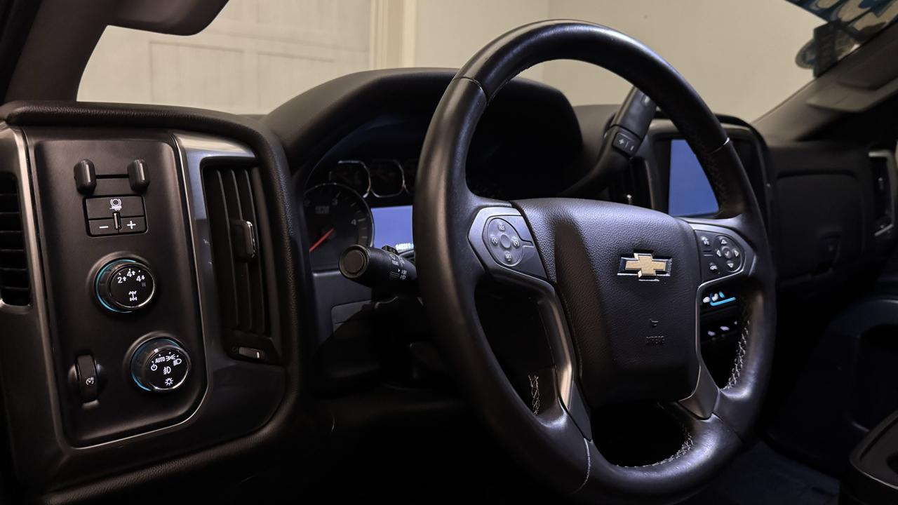 Chevrolet Silverado 3500HD LT Crew Cab 4WD 2015