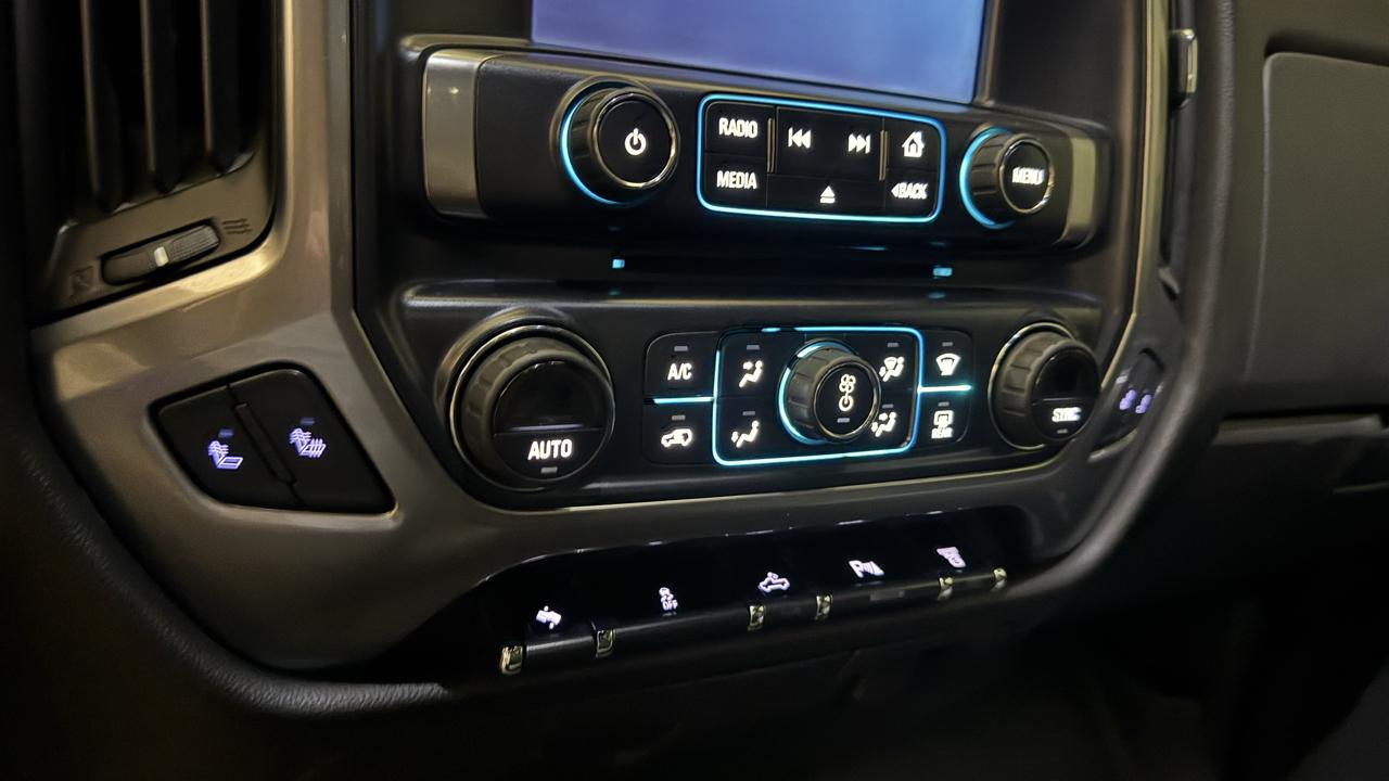 Chevrolet Silverado 3500HD LT Crew Cab 4WD 2015