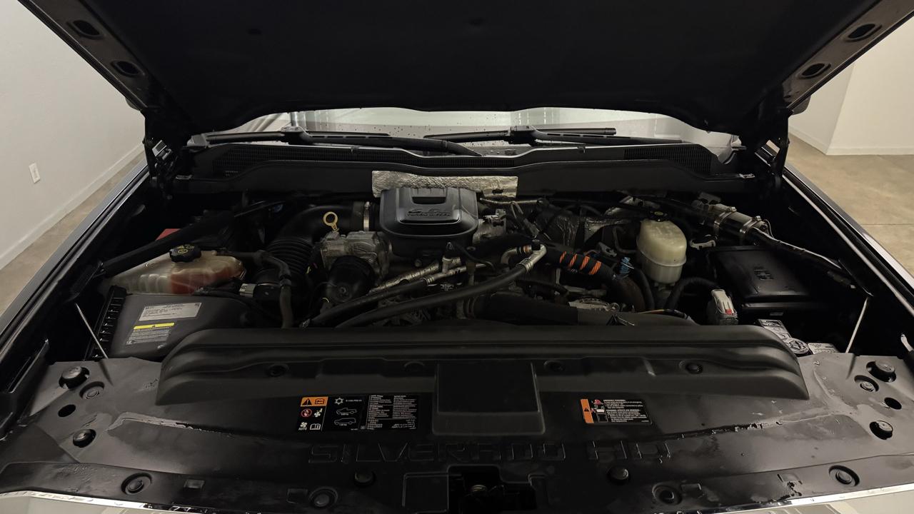 Chevrolet Silverado 3500HD LT Crew Cab 4WD 2015