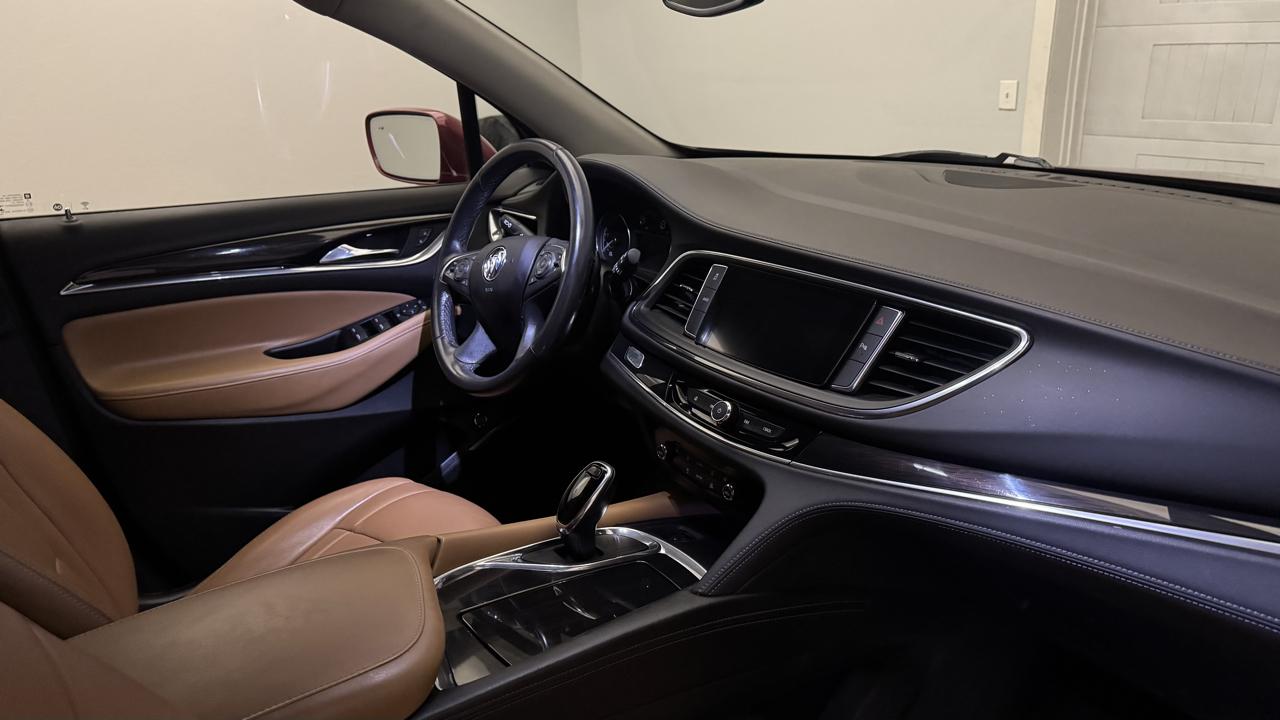 Buick Enclave Essence AWD 2020