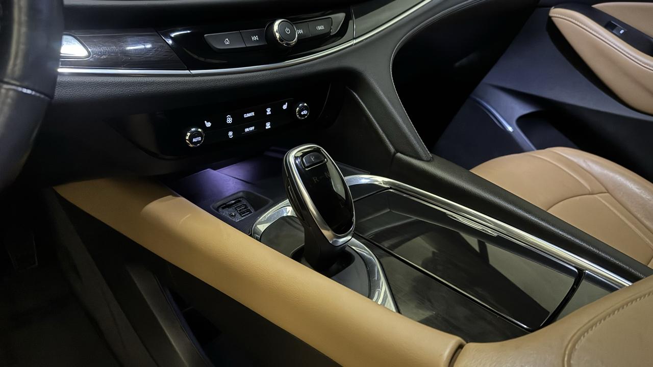 Buick Enclave Essence AWD 2020
