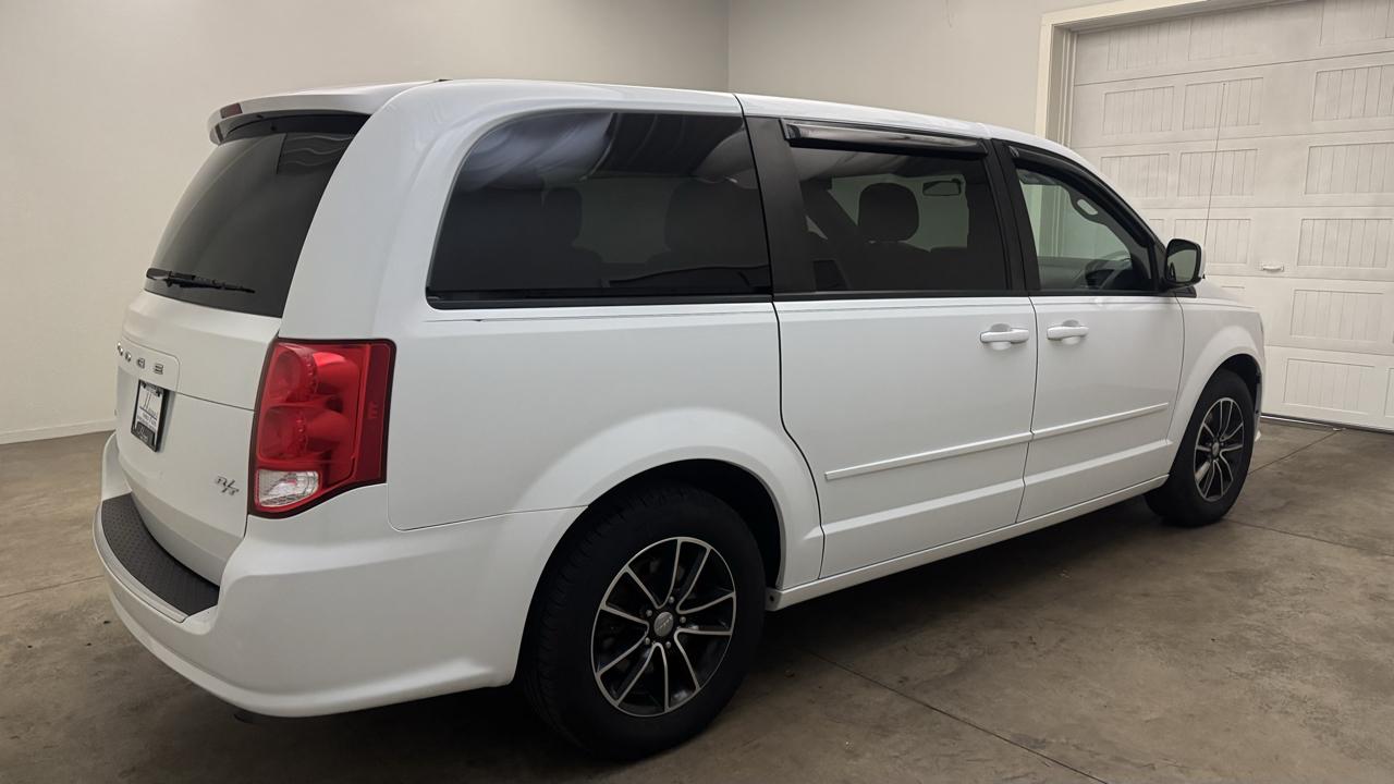 Dodge Grand Caravan R/T 2016