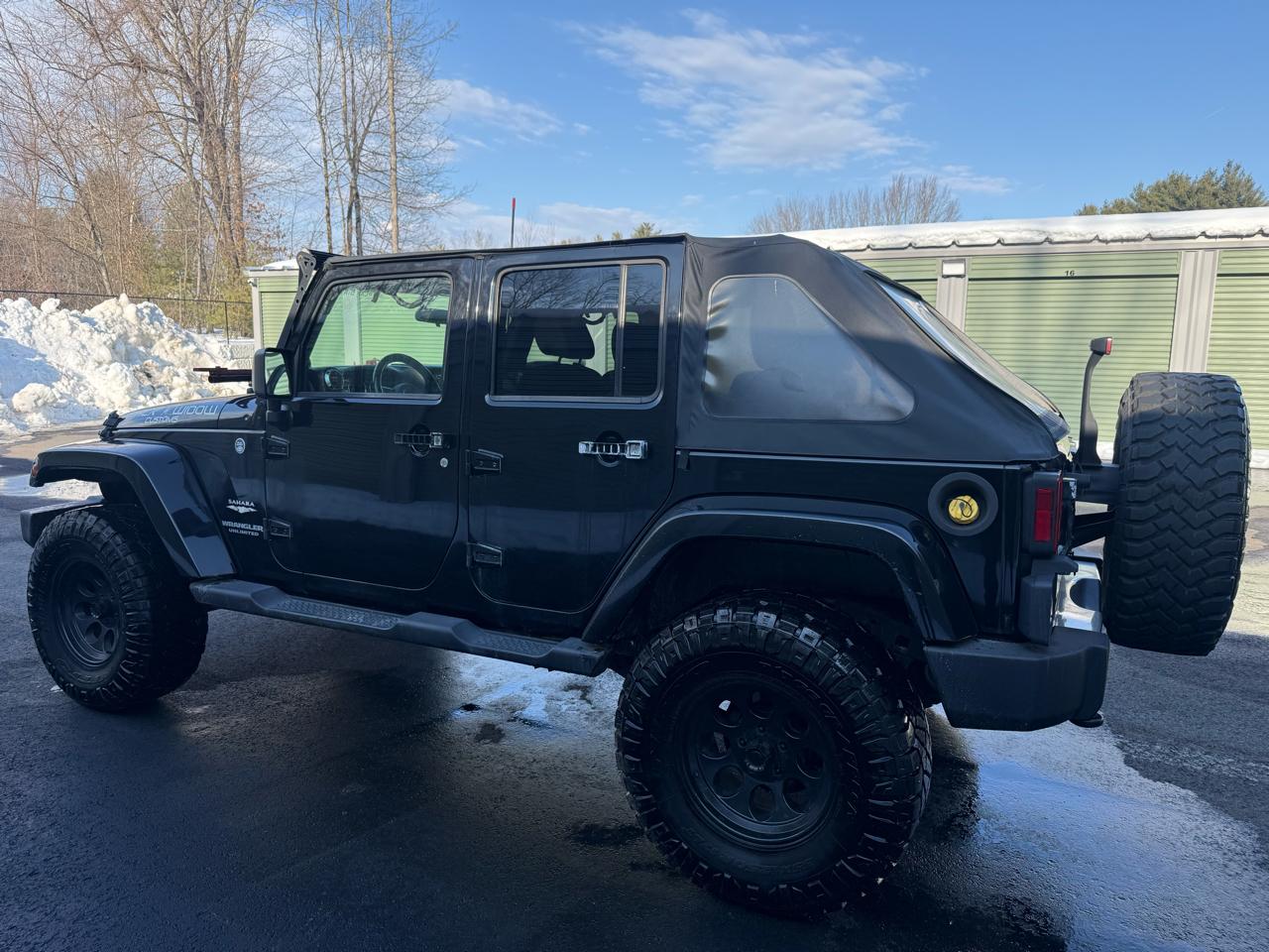 Jeep Wrangler Unlimited Sahara 4WD 2012