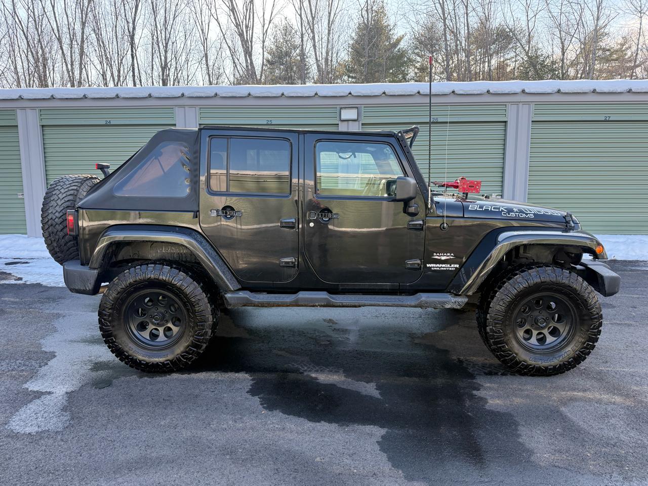 Jeep Wrangler Unlimited Sahara 4WD 2012